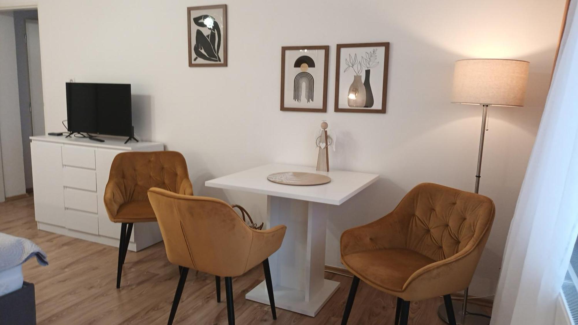Apartman Alena Карловы Вары Экстерьер фото