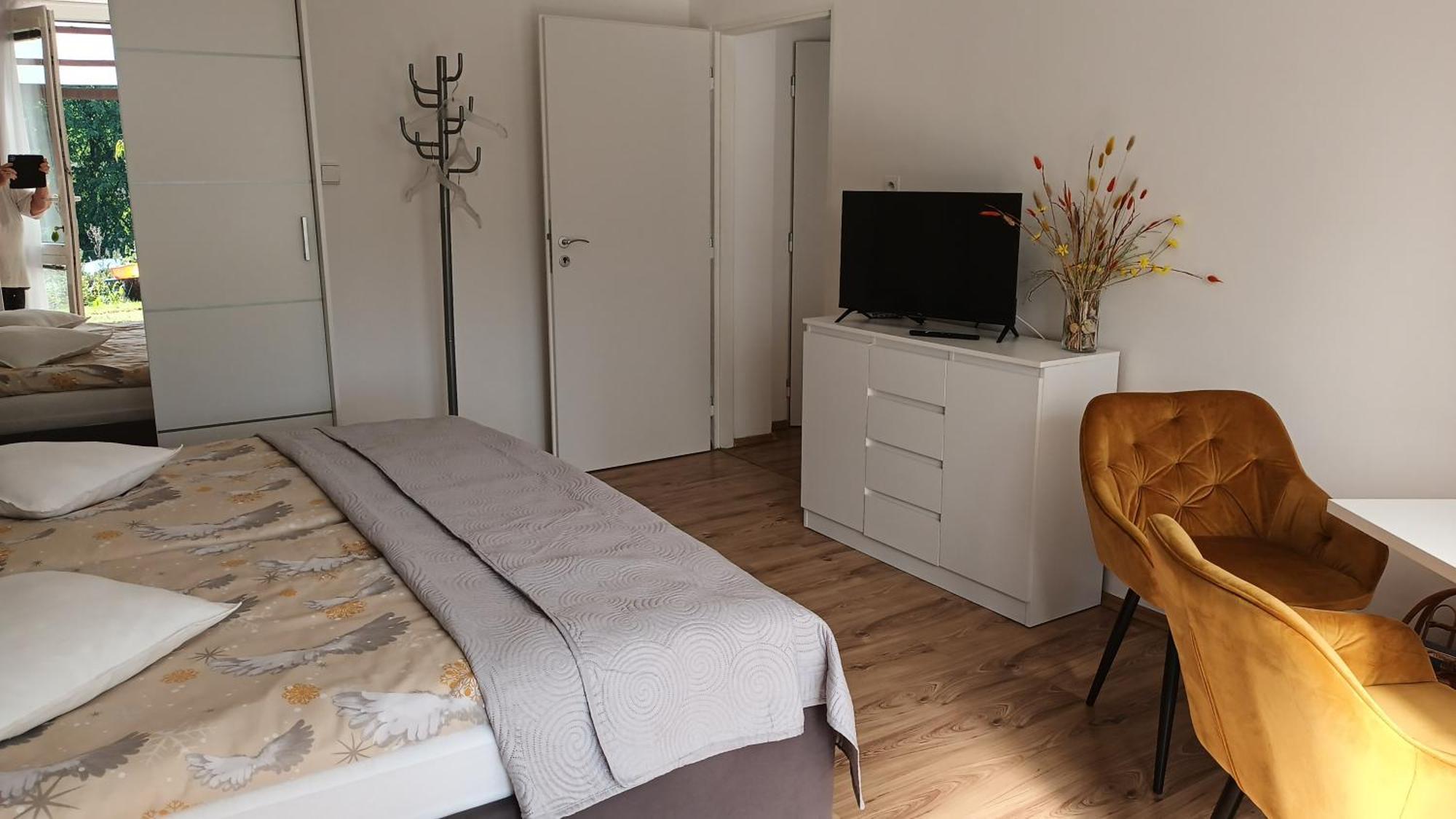 Apartman Alena Карловы Вары Экстерьер фото